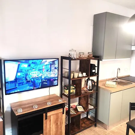 Michelangelo Airport Prázdninový dům *